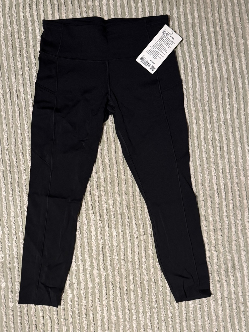 Lululemon Fast and Free HR Tight 25 inches (Black, Size 10, NWT)